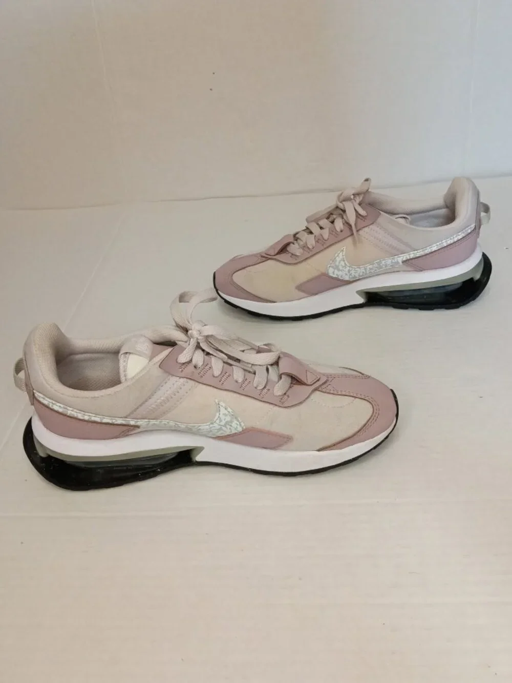 Nike Air Max Pre-Day Camo Swoosh Venice Plum Fog Sneakers Women’s 7.5